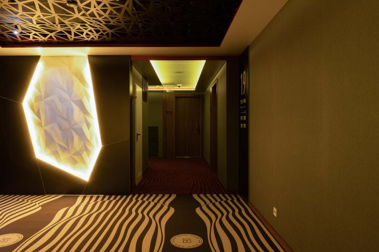 Be The One Hotel เคียฟ ภายนอก รูปภาพ